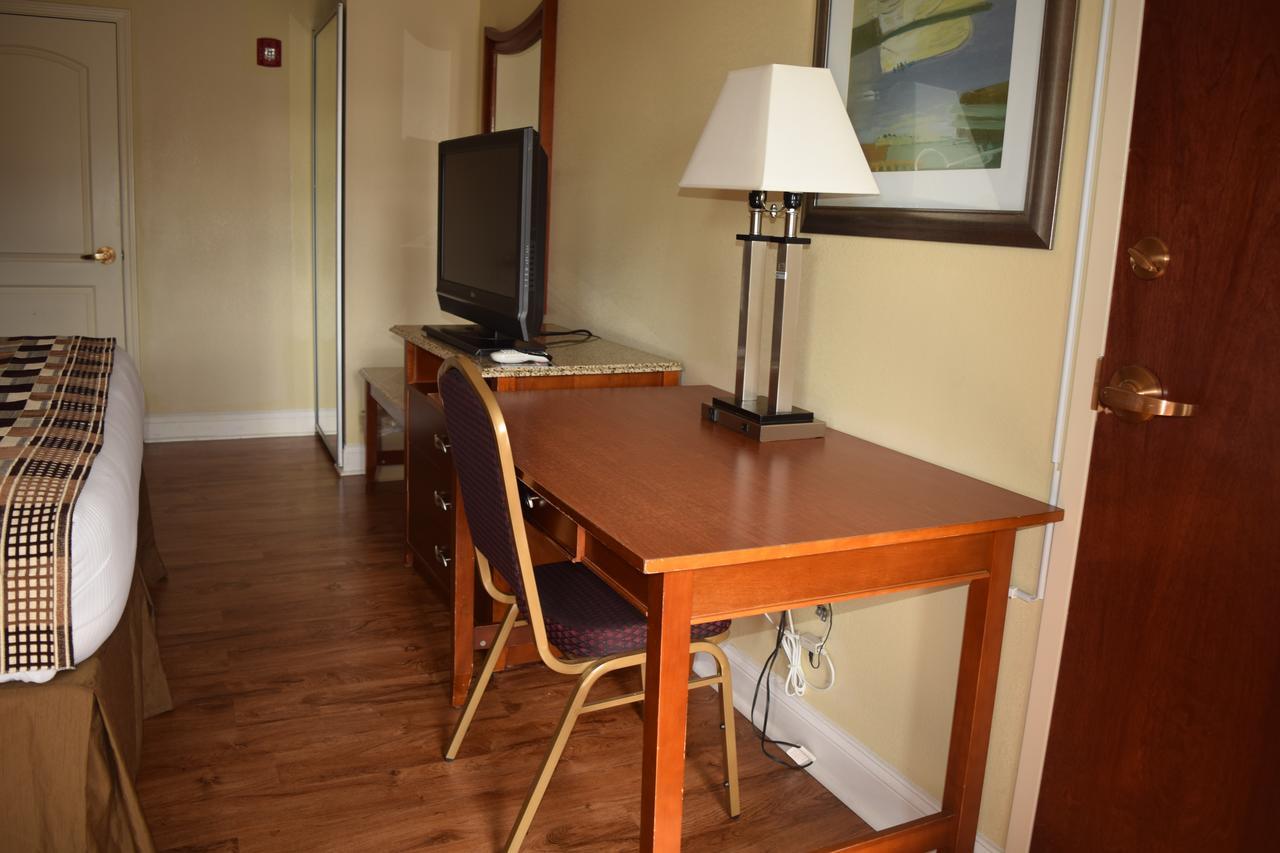 Atkinson Inn & Suites Lumberton Εξωτερικό φωτογραφία
